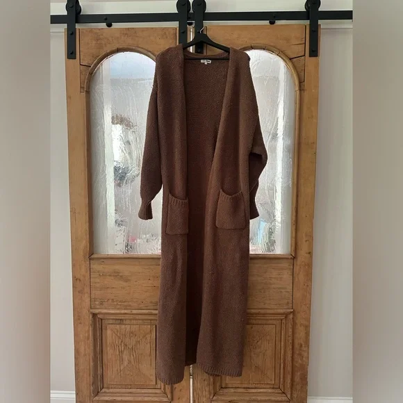 Cozy Brown Long Cardigan - Picture 2 of 4